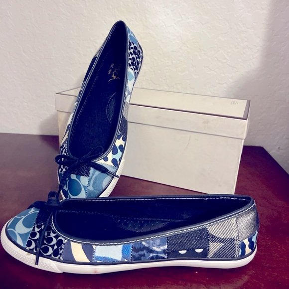 NIB COACH MARY LU Blue Patchwork Sneaker Slip on Flats sz 7 - Picture 1 of 3